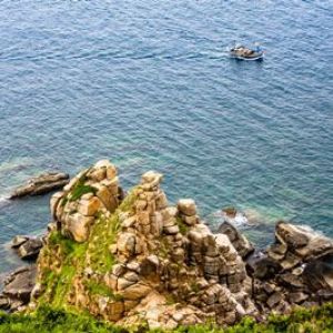 HỒ CHÍ MINH  ĐI TUY HÒA